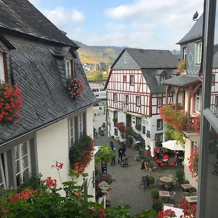 Klapperburg Szálloda Beilstein