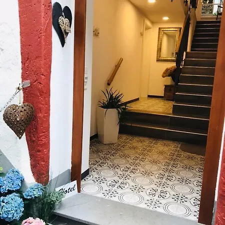 科拉佩尔博格酒店 *